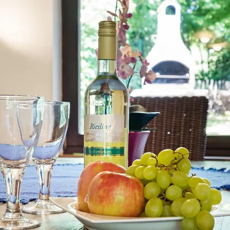 Ferienhaus Idyllic In With Forest View Feusdorf