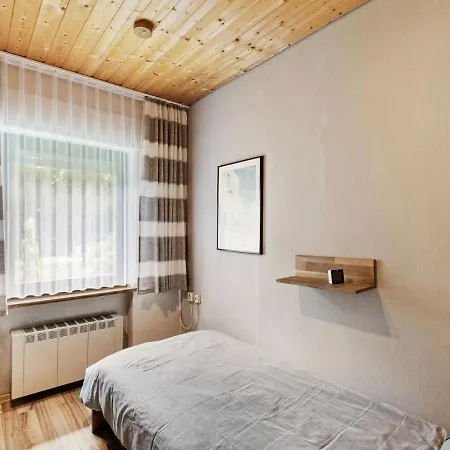 Idyllic In With Forest View Ferienhaus
